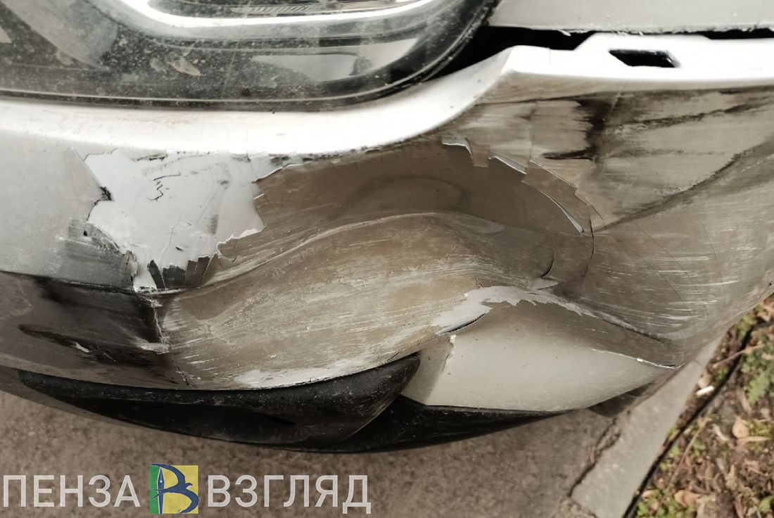 В результате аварии на ул. Карпинского в Пензе пострадали двое взрослых и  ребенок