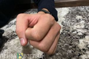 В Пензе мужчина избил сожительницу за игнорирование его звонков во время корпоратива