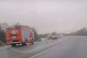 К месту аварии на трассе «Урал» в Пензенской области прибыли сотрудники экстренных служб
