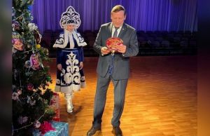 Олег Климанов исполнил мечту восьмиклассницы из Заречного