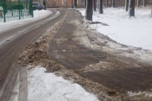 Ночью снег с пензенских улиц будут убирать 50 спецмашин