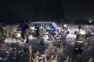 Пензенские спасатели приняли участие в ликвидации ДТП в Богословке