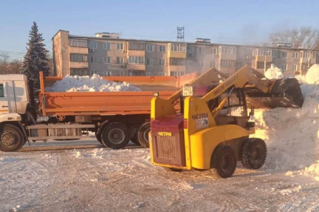 Более двух тысяч кубометров снега вывезено за сутки с улиц Пензы