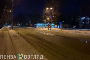 Дорога на улице Лермонтова в Пензе становится опасной из-за порыва коммуникаций