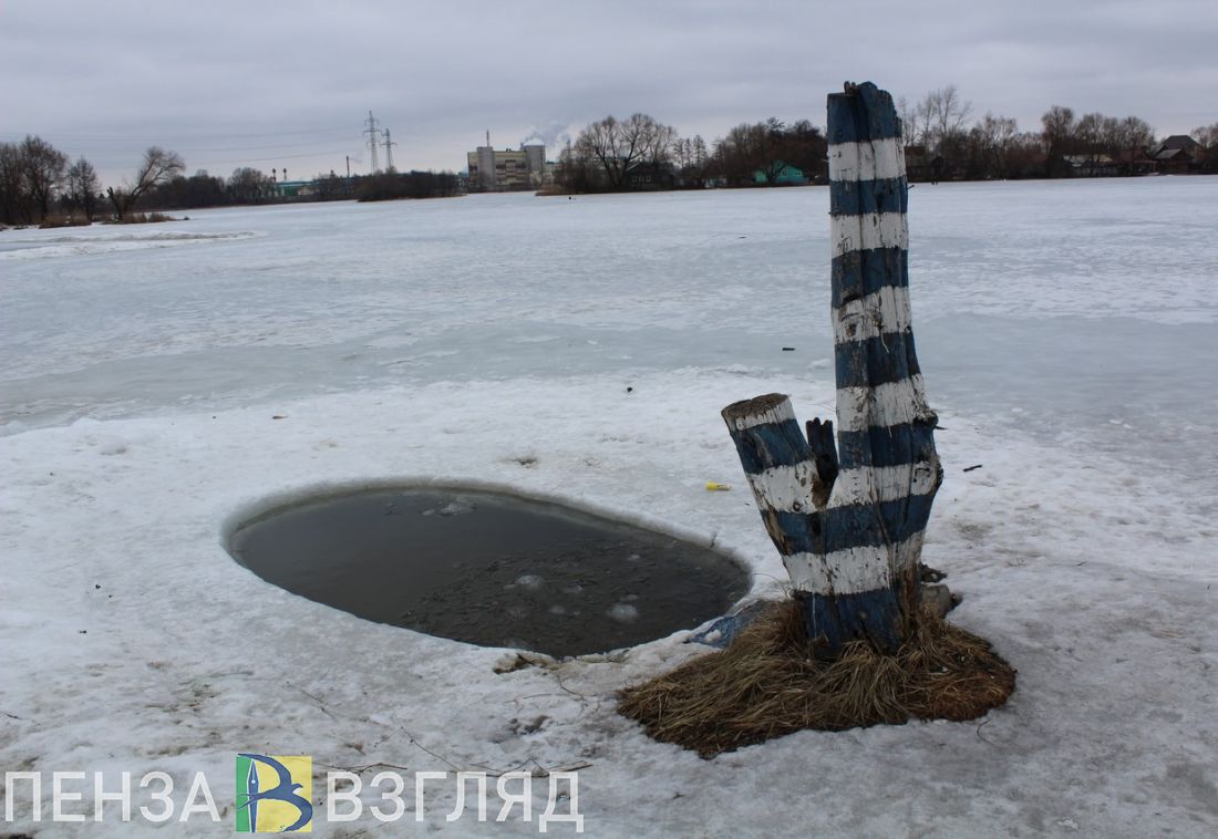 Жителям Пензенской области напомнили правила безопасности при купании в проруби на Крещение