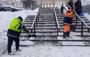 В Пензе уборкой улиц занимались 179 рабочих