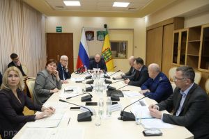 Мельниченко потребовал от пензенских министров активизировать сотрудничество с Заксобром