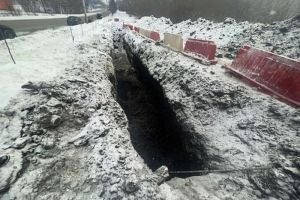Рабочие упали в траншею при копке грунта в Пензе