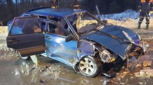 В Пензе на месте жесткого ДТП работали спасатели