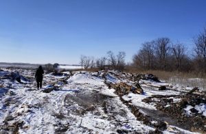 В Спасске ликвидируют несанкционированную свалку