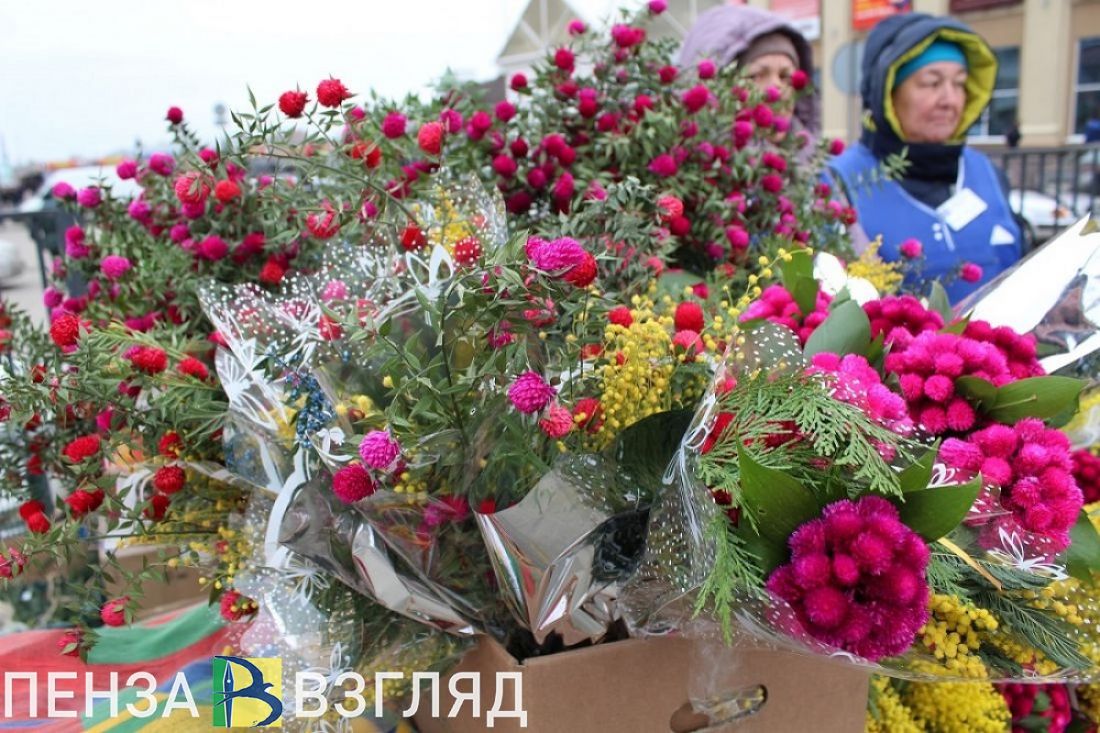 Пензячкам 8 Марта в парках будут дарить цветы