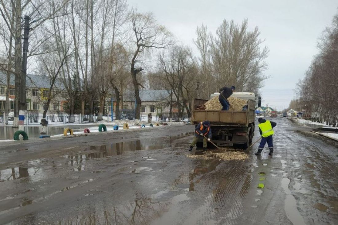 В райцентре Пензенской области приступили к «ликвидации ямочности» на дорогах