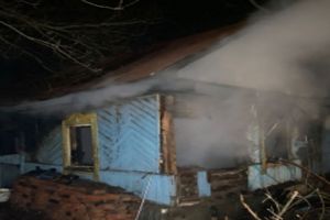 В Каменке следователи устанавливают обстоятельства гибели мужчины при пожаре