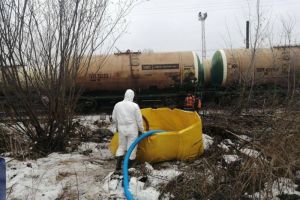 На железной дороге в Пензенской области произошел разлив нефтепродуктов