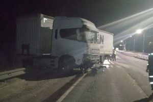 Пензенские спасатели предотвратили опасный разлив топлива после ночной аварии