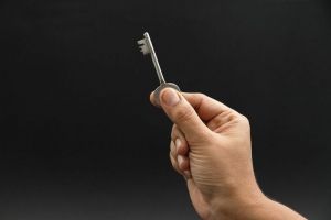 Пензенец угрожал теще убийством за промедление с открытием входной двери