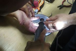 Пензенские спасатели избавили женщину от травмирующего ее руку кольца