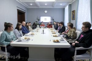 Олег Мельниченко предложил школьникам из Пологовского района обучаться в пензенских вузах