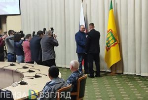 Олег Мельниченко поздравил сотрудников ОМОН с 30-летием со дня образования ведомства