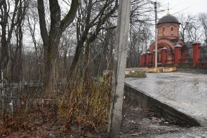 Басенко поручил усилить уборку пензенских кладбищ перед Пасхой