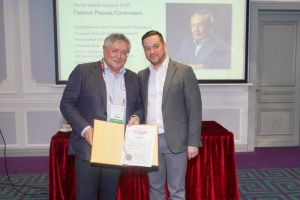Пензенский врач представил модель нового искусственного хрусталика глаза