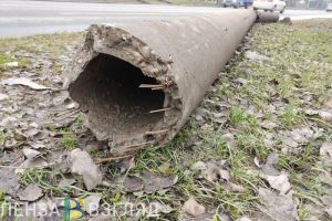 В Пензенской области водитель иномарки врезался в световую опору