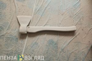 Житель Колышлейского района угрожал убить топором жену
