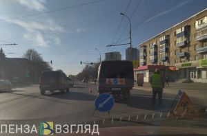 У Монумента воинской и трудовой Славы в Пензе начали наносить разметку