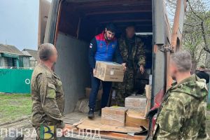 Больше 180 посылок от родных и близких привезли пензенцы бойцам в военный госпиталь