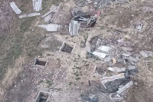Пензенские дети могут упасть в ямы, оставленные после сноса погребов