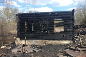 Названа возможная причина пожара в Лунинском районе, в котором погибла женщина
