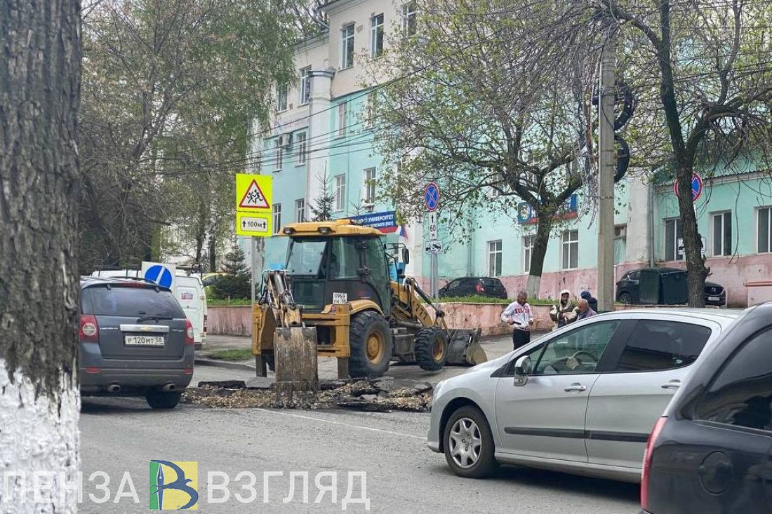 Стало известно, из-за чего в Пензе образовалась огромная пробка на ул.  Володарского