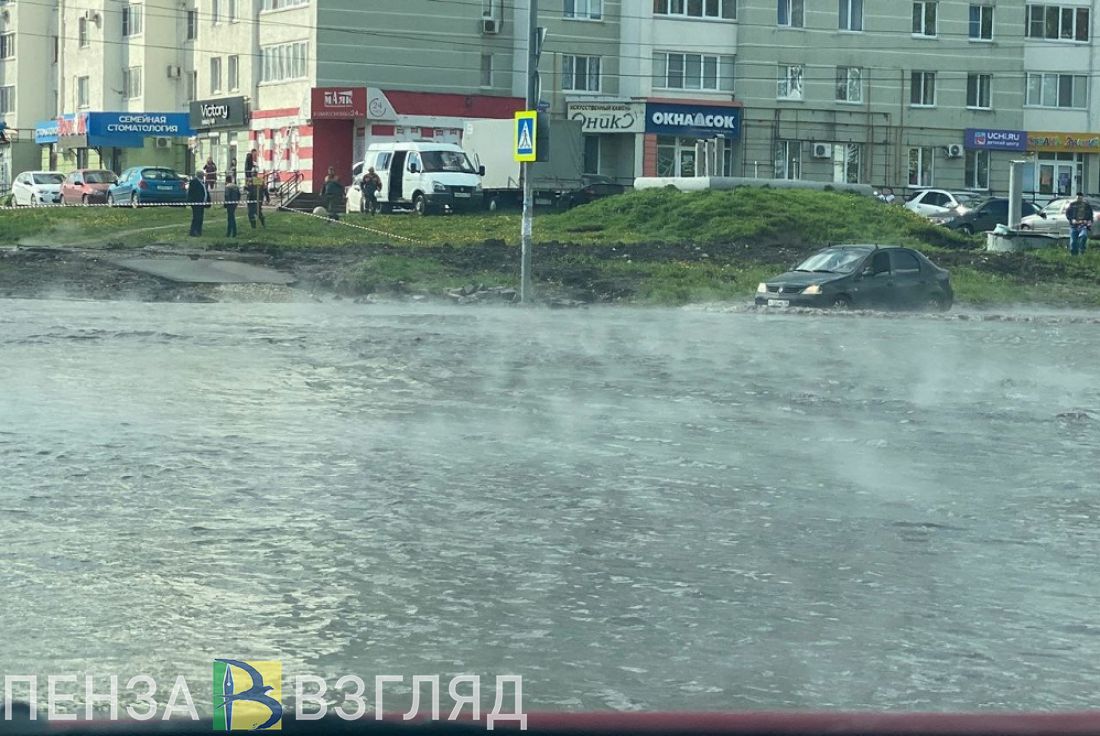 Движение транспорта после аварии на проспекте Строителей в Пензе  возобновилось в нормальном режиме