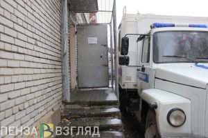 50-летний житель Бековского района хранил наркотики и изготавливал боеприпасы
