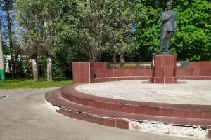 В Пензе обратили внимание на плохое состояние памятника милиционерам