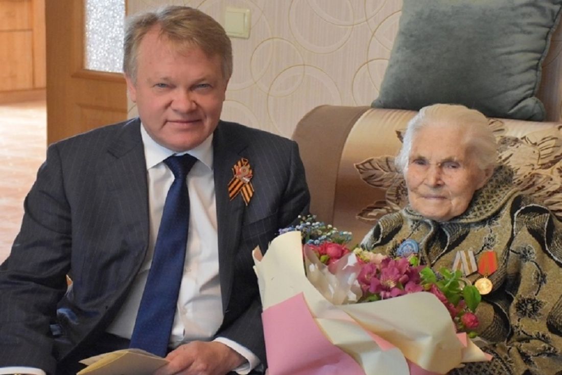 Персоны Пензенской области: Александр Басенко поздравил ветерана Великой Отечественной войны
