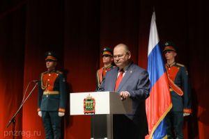 Олег Мельниченко поздравил пензенцев с предстоящим 9 мая