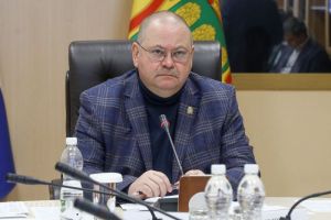 Мельниченко поручил начать подготовку к очередному отопительному сезону