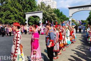 В Пензе открылась «Аллея дружбы». Фотогалерея