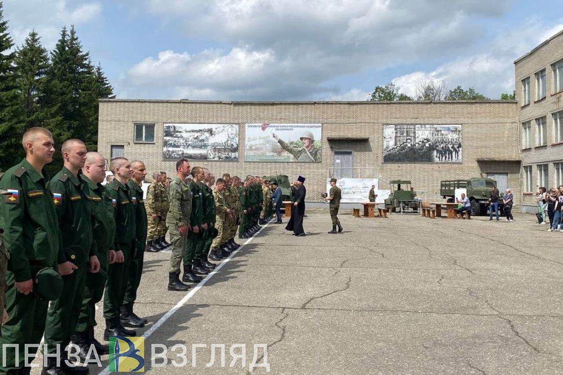 Призывники пенза. День призывника в Пензе. Призывники. Областной сборный пункт Оренбург.