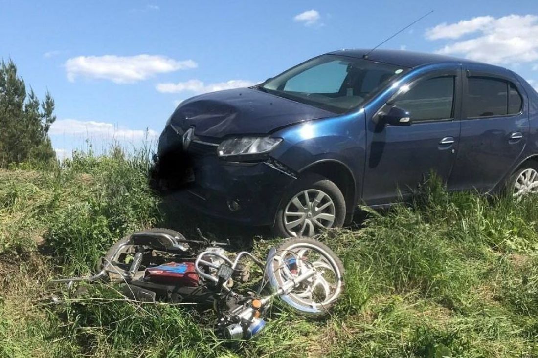 В Кузнецком районе произошла авария с участием подростка на мопеде