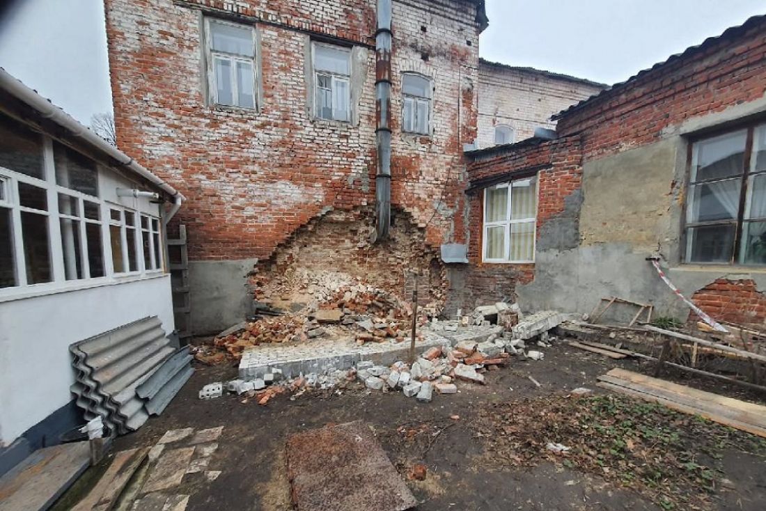 Златогорский рассказал о судьбе здания медицинского колледжа в Кузнецке