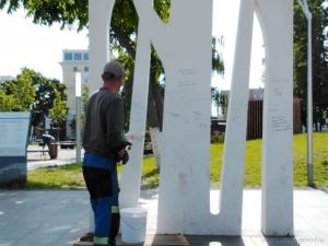 В Пензе на окрашивание качелей на Фонтанной площади потратят 75 кг краски