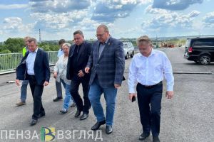 Вячеслав Тимченко и Олег Мельниченко осмотрели реконструируемую дорогу на ул. 40 лет Октября