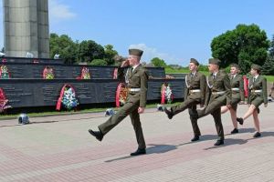 Пензенские школьники и студенты несут Вахту Памяти в Брестской крепости