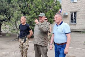 Пензенский губернатор Мельниченко осмотрел объекты в подшефных районах Запорожской области