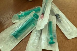 Более 300 человек остаются невакцинированными от кори в Средней Елюзани