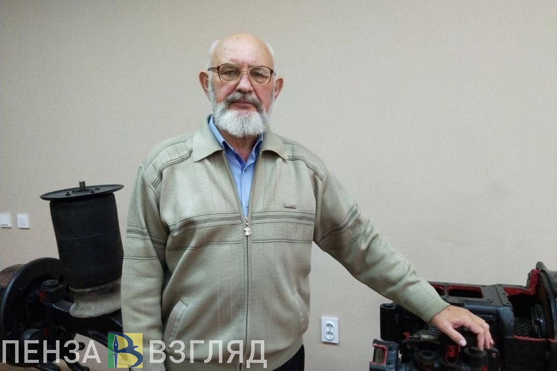Пенза троллейбусная: более 40 лет начальник производства Владимир Колесников посвятил электротранспорту