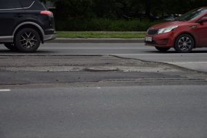 На нескольких улицах Пензы асфальт остался разрушенным после проведения земляных работ