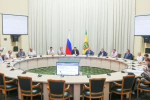 Пензенский губернатор поинтересовался причиной снижения объемов производства лекарств в регионе